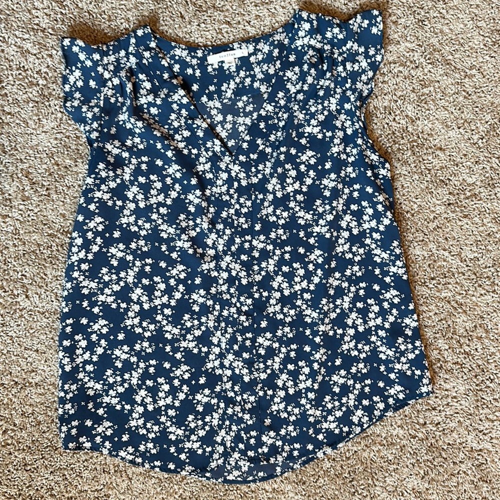 Blue flower print blouse.